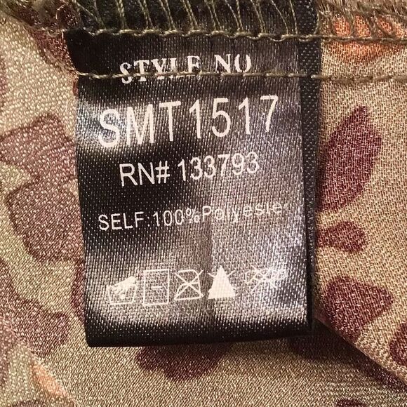 POL Animal Print Long Sleeve Button Down Blouse - Picture 3 of 3